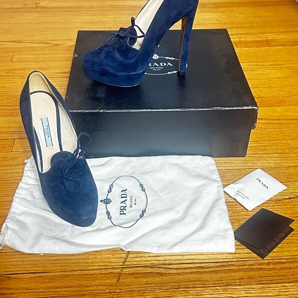 Prada Suede Pumps - Picture 6 of 6